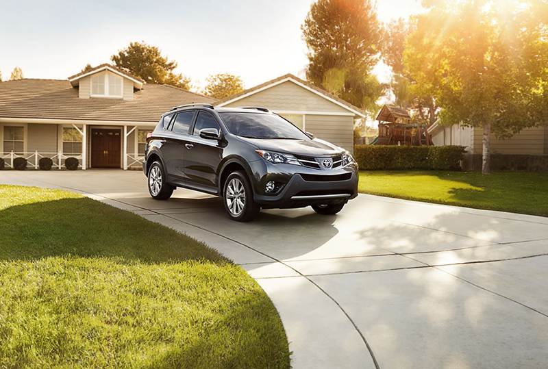 Customers are ready for digital retailing experiences, partly due to the disruption by COVID-19 and technological advancements.