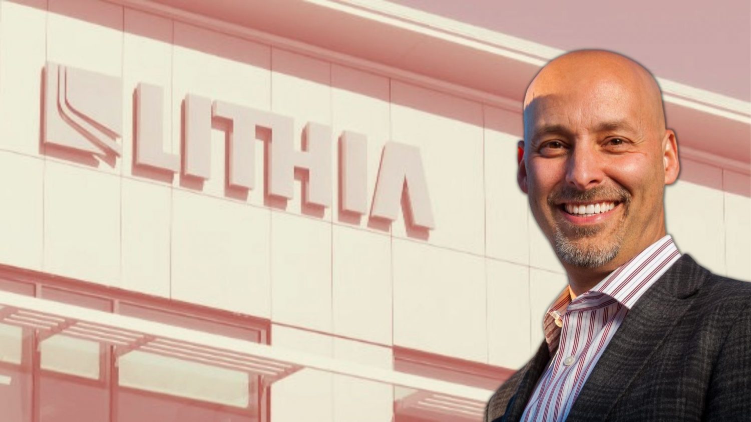 Lithia increased its offer to acquire rival Pendragon's UK auto and leasing company amid a three-way bidding war between AutoNation and Hedin.