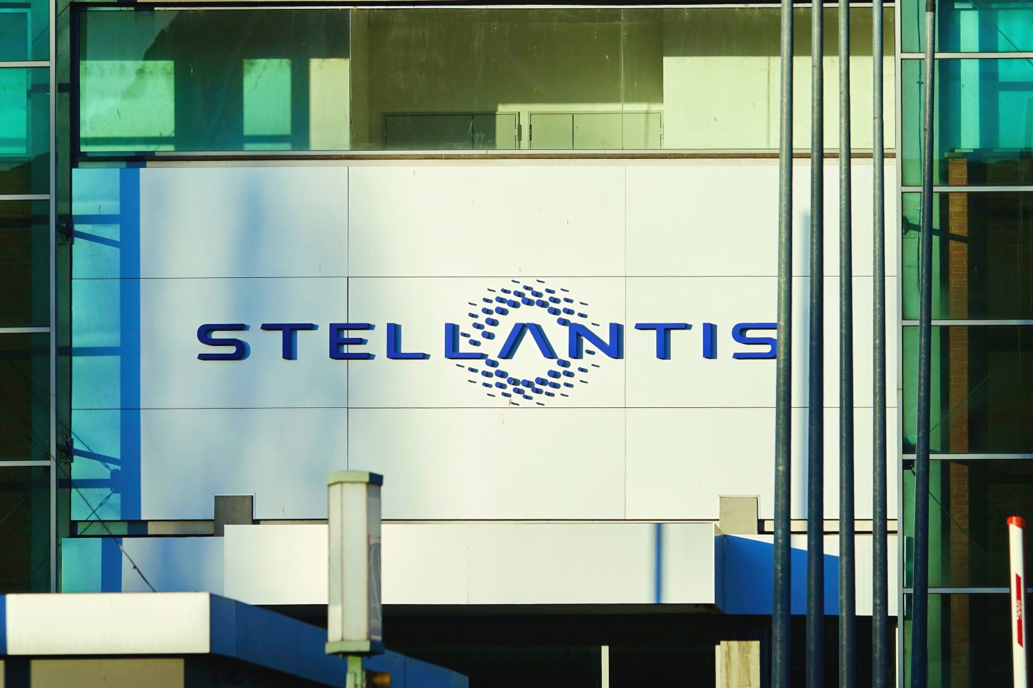 Stellantis in-office work