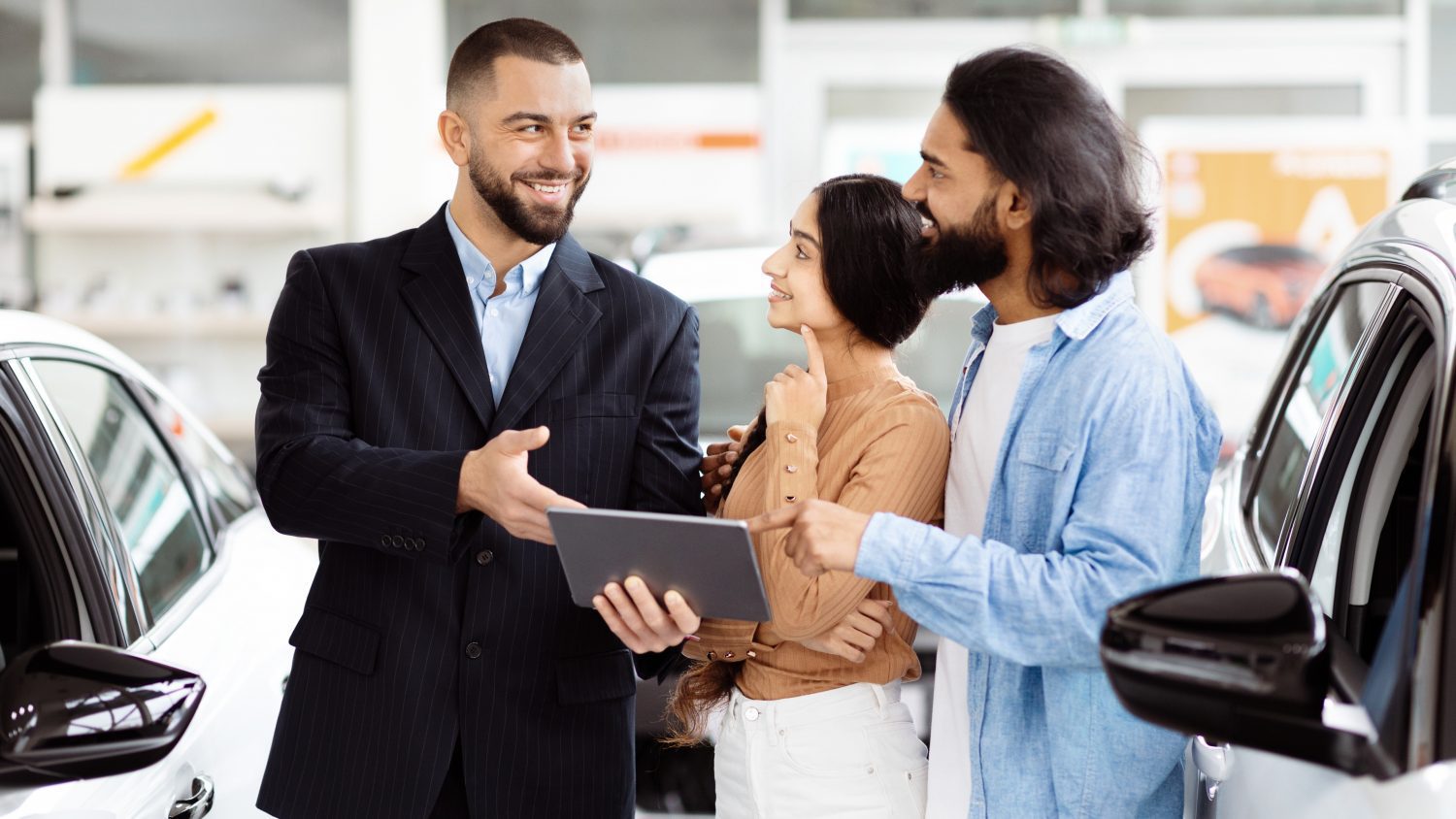 New-vehicle affordability improved in February, with lower prices and higher incomes, despite rising interest rates and reduced incentives.