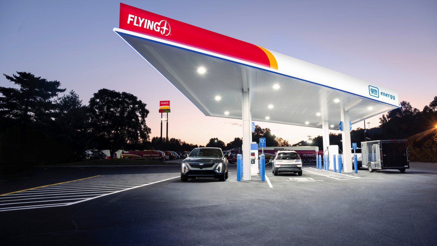 Pilot, GM, EVgo expand EV charging network