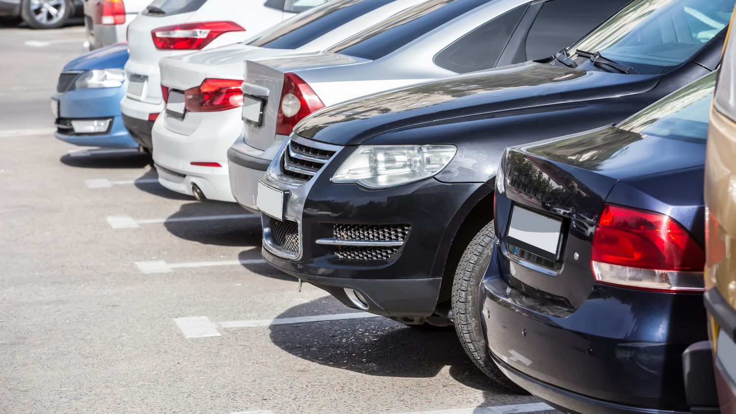 Wholesale used-vehicle prices rose in April, hitting the highest level since October 2023 amid tariff concerns and tight supply.