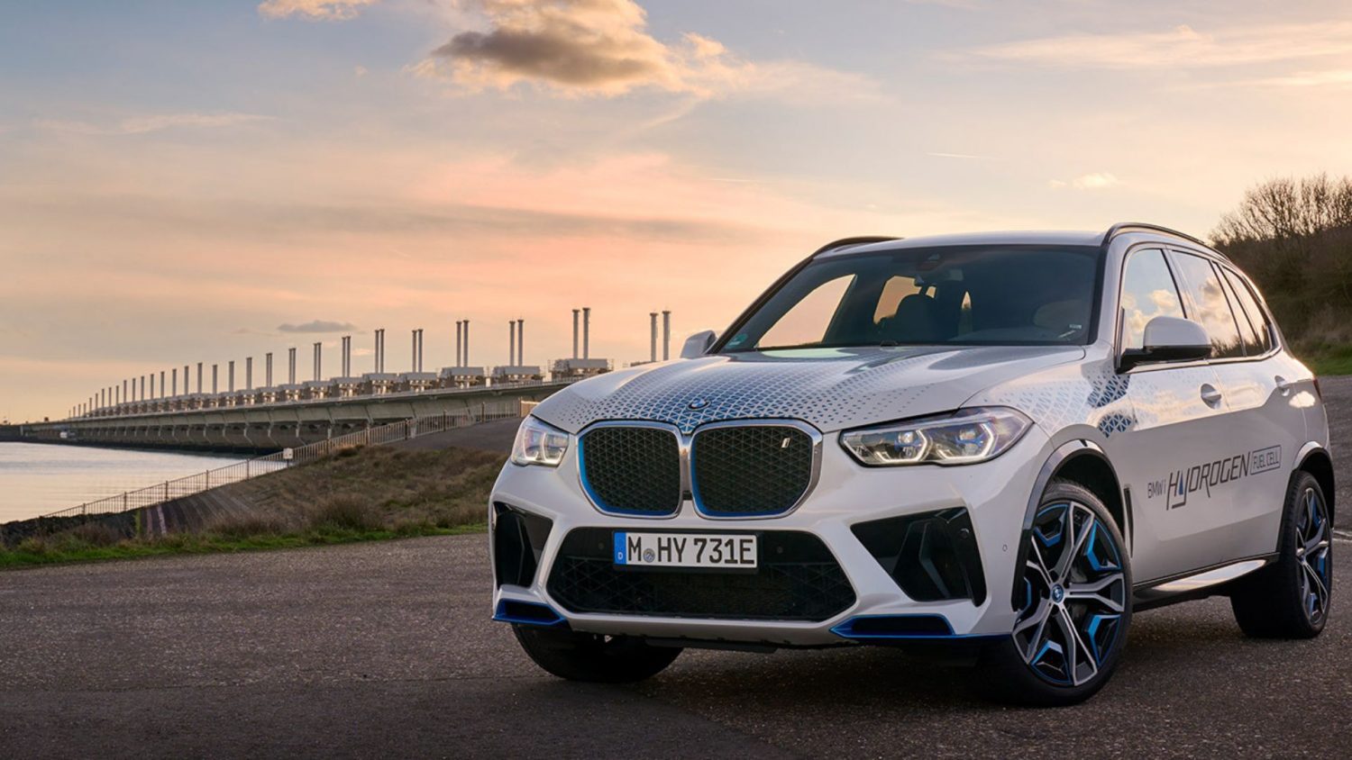 BMW is moving forward with plans to build fully electric versions of its X5 and X7 SUVs at its Spartanburg assembly plant.