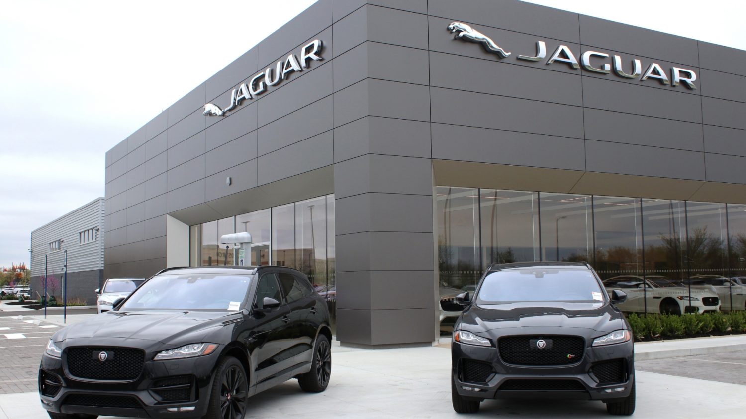 JLR sales fall 10.7%