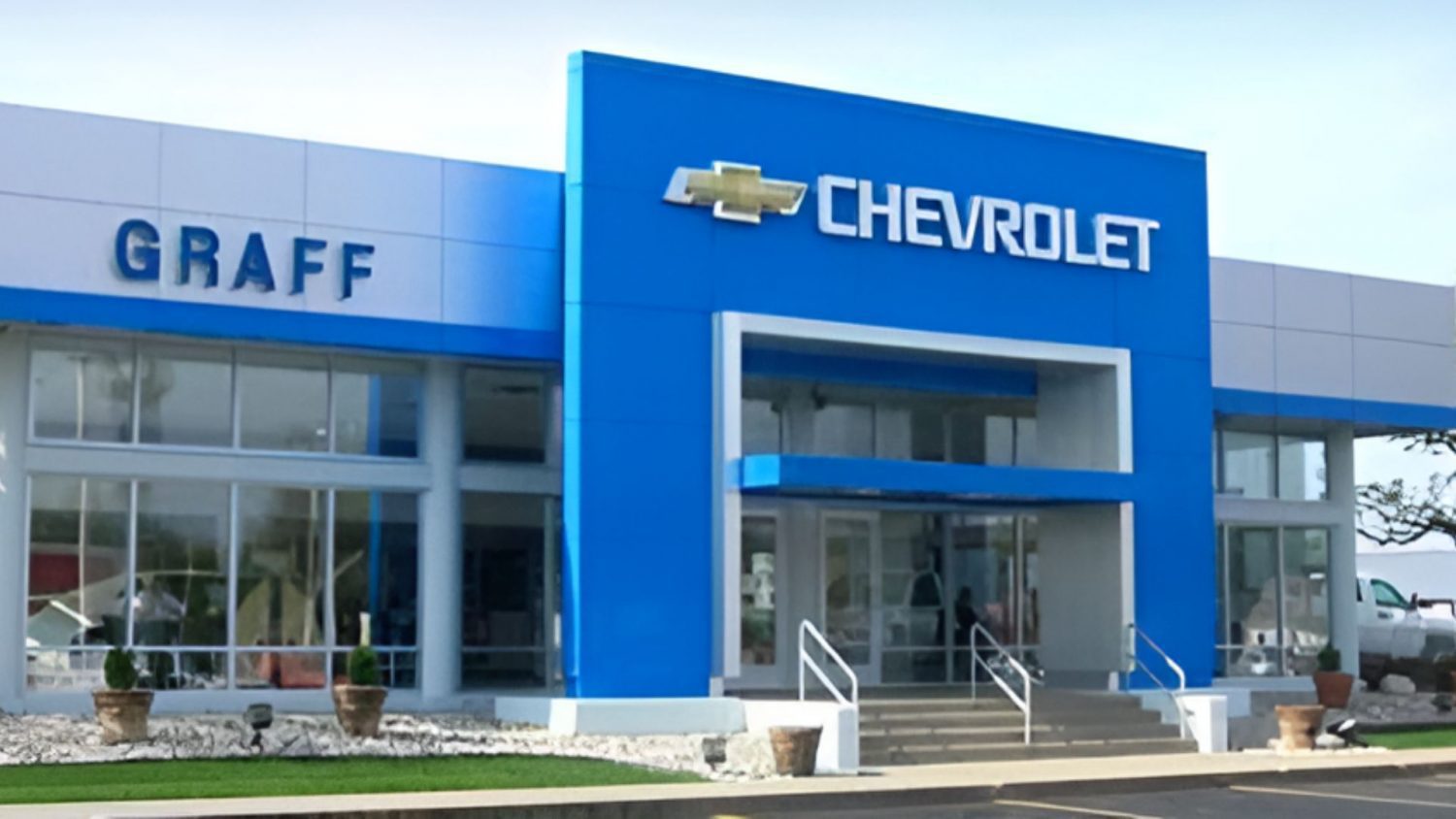 Bosak Auto Group sold its last five dealerships to the Graff Family of Dealerships and operating partners Jerry Eluskie and Brandon Banks.