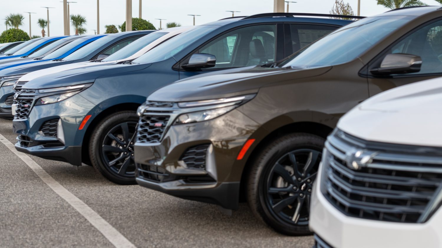 July new-vehicle prices held steady as incentives hit yearly highs, driving EV sales surge ahead of incentive cuts.