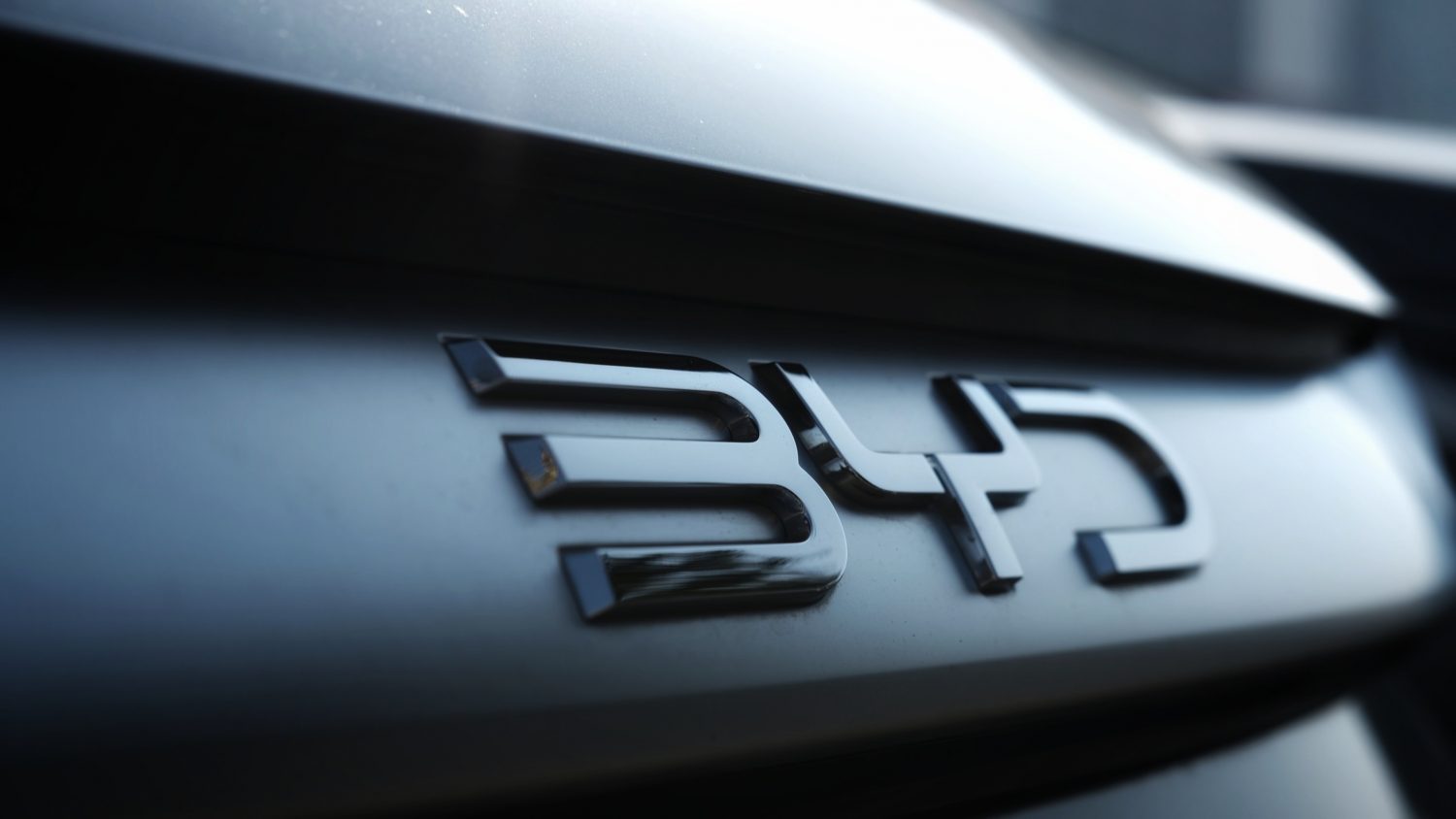 BYD unveils HaoHan energy storage system with up to 14.5 MWh, cutting costs and challenging Tesla’s Megapack.