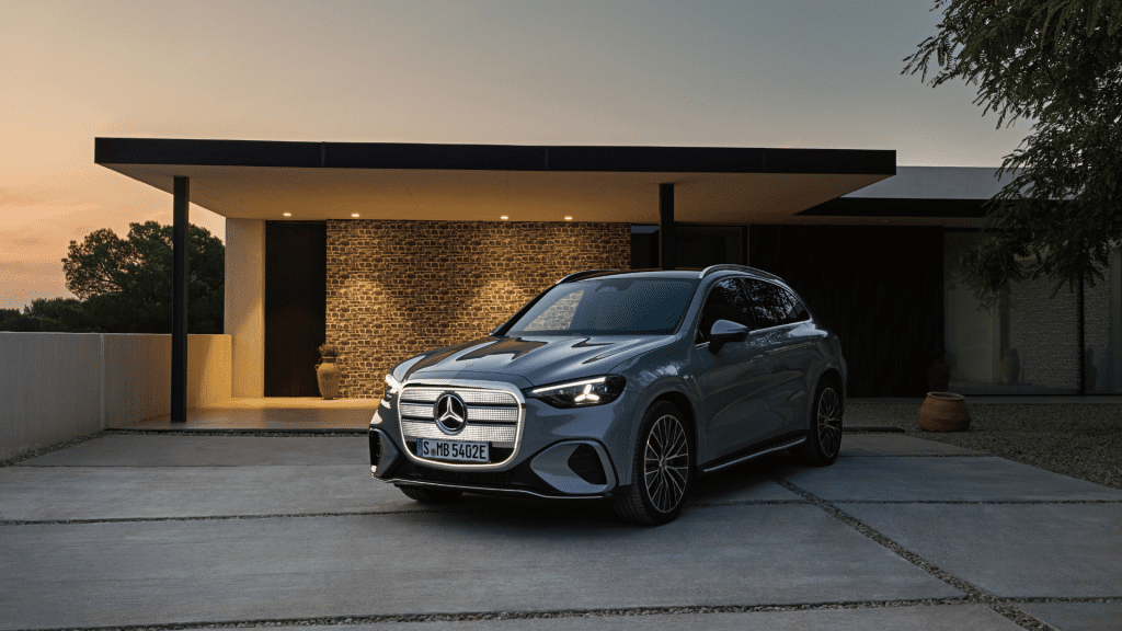 Mercedes-Benz inks $1.4B EV battery deal with LG Energy Solution to power 15 new or refreshed EV models by 2027.