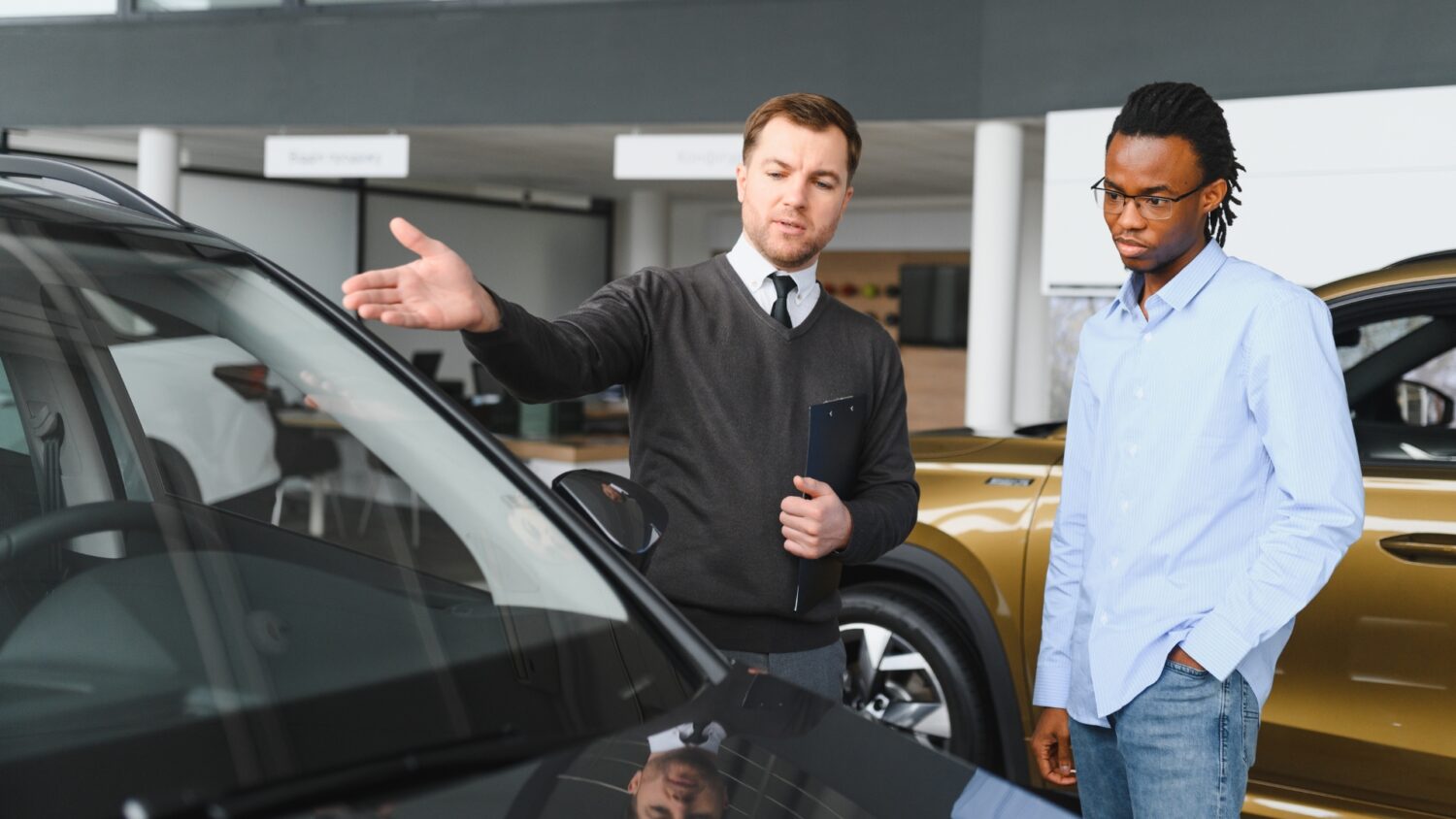 Vehicle affordability worsens as over 20% of buyers top $1,000 monthly payments in Q4 2025, with loan amounts and terms rising.