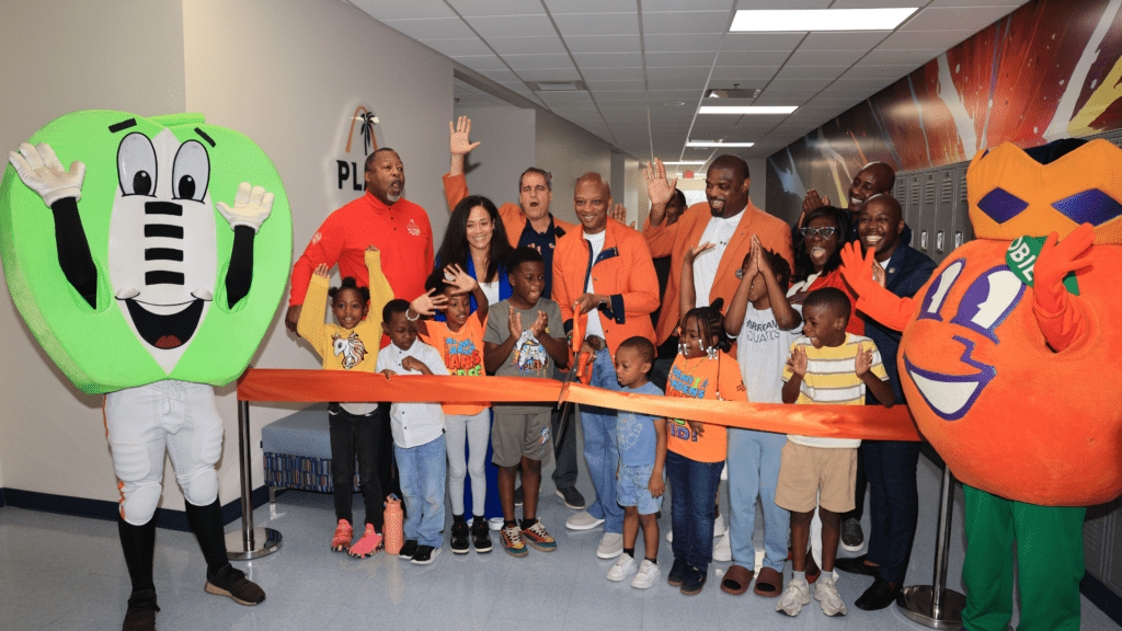 AutoNation and Orange Bowl Committee Unveil New $600,000 STEAM Center in Miami Gardens