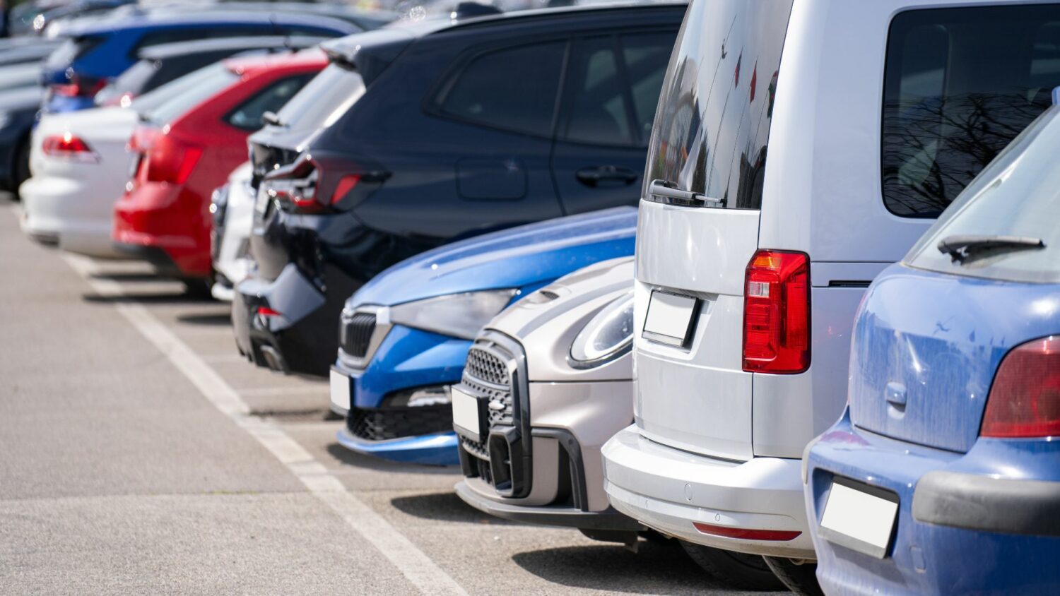 Used-vehicle inventory slips to 2.18M in January