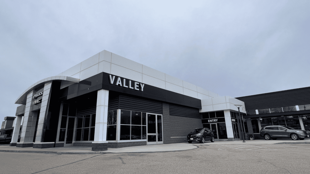 Kunes Auto Group acquires two Minnesota GMC dealerships