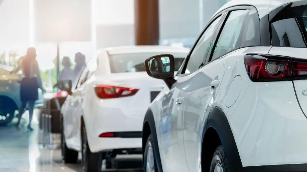 February 2026 U.S. auto sales projected at 1.19M units, 15.6M SAAR, with BEV share at 5.6% and average prices at $46,303.