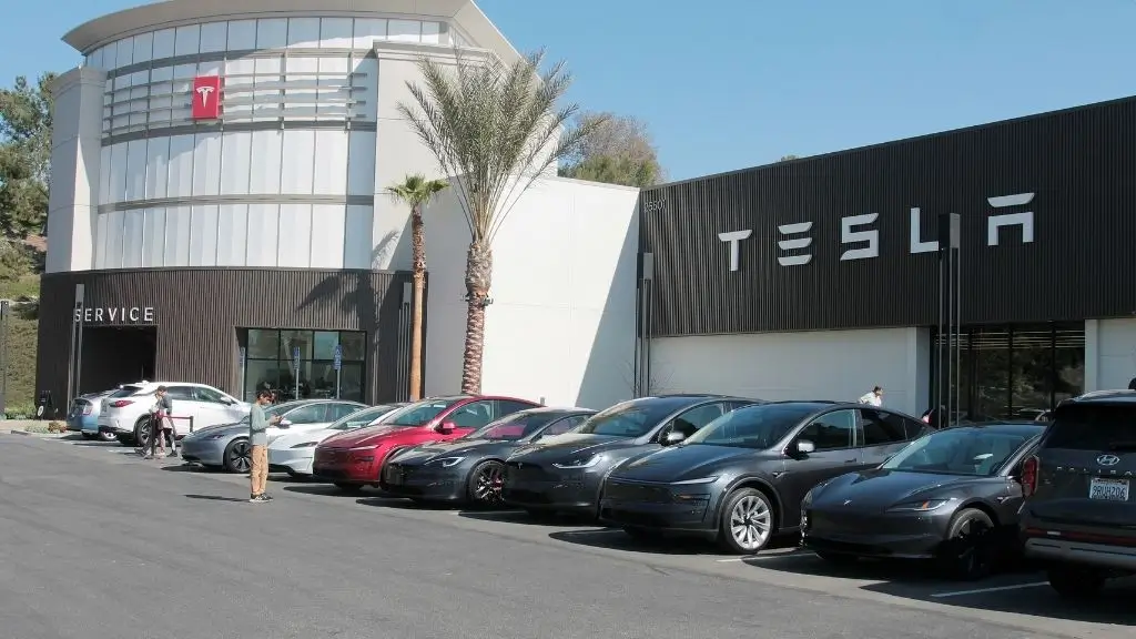 Tesla pivots to robotaxis as Q1 deliveries rise 6.3%