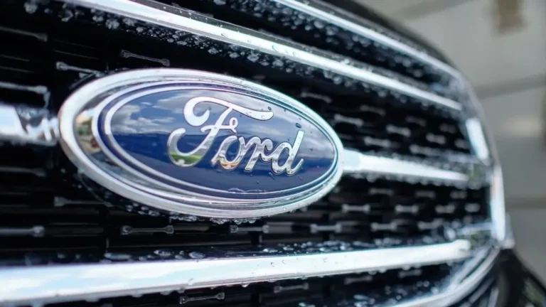 Detroit automakers respond to hazardous air as wildfire smoke impacts production