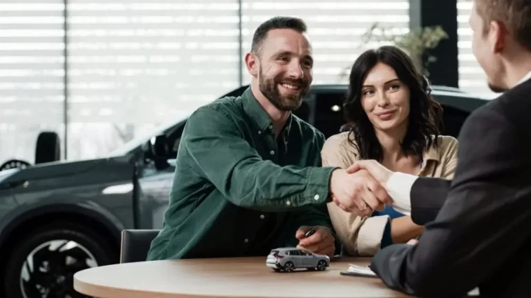 Auto financing becomes easier to obtain as credit availability climbs to 10-year high